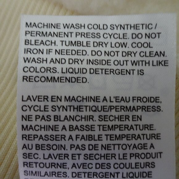 Levi’s Fleece Sweatshirt Women's Size L Ivory Crew Neck Pullover Cozy Furry - Picture 10 of 10